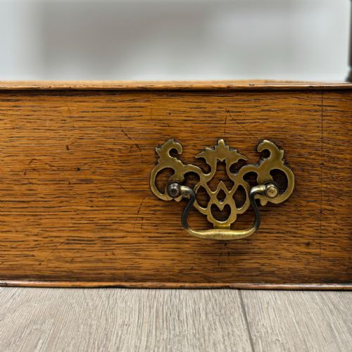 ANTIQUE 20TH CENTURY FINE QUALITY DRESSER BASE IN OAK - ADDITIONAL PHOTO 10