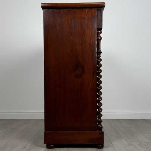 ANTIQUE 19TH CENTURY FINE QUALITY CHEST OF DRAWERS IN MAHOGANY - ADDITIONAL PHOTO 6