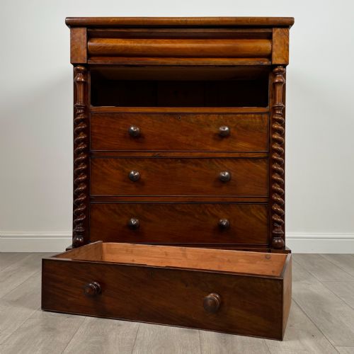 ANTIQUE 19TH CENTURY FINE QUALITY CHEST OF DRAWERS IN MAHOGANY - ADDITIONAL PHOTO 10