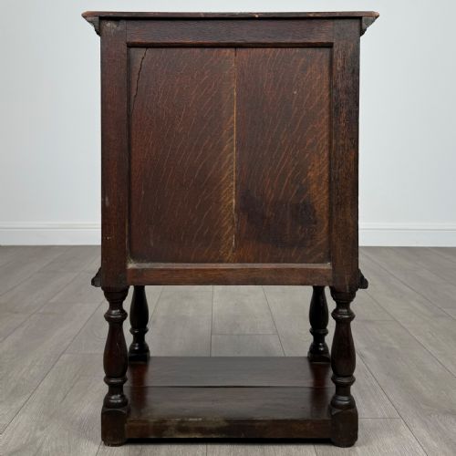 ANTIQUE 18TH CENTURY FINE QUALITY SMALL OAK CUPBOARD - ADDITIONAL PHOTO 5