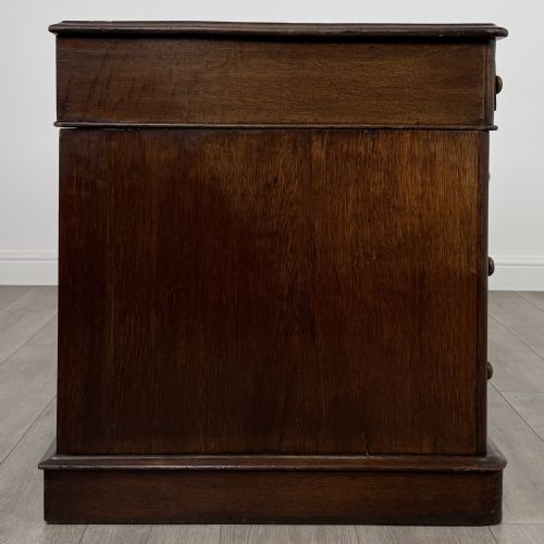 ANTIQUE 19TH CENTURY PEDESTAL DESK IN OAK - ADDITIONAL PHOTO 6