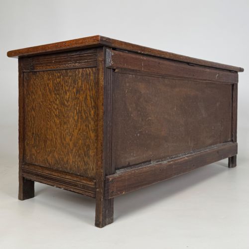 ANTIQUE 20TH CENTURY CARVED OAK BLANKET BOX - ADDITIONAL PHOTO 3