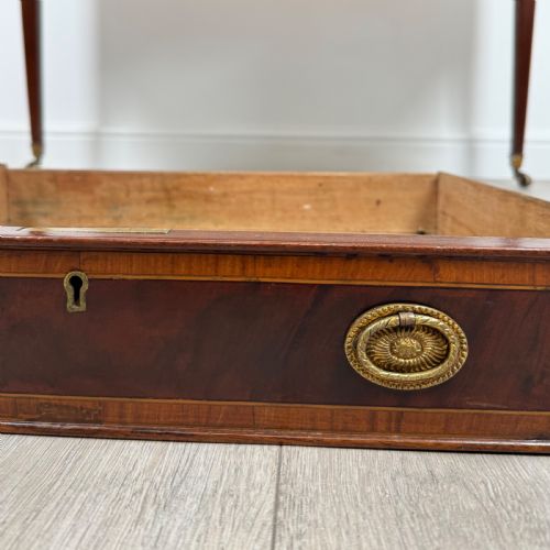 ANTIQUE 19TH CENTURY FINE QUALITY WRITING TABLE IN MAHOGANY - ADDITIONAL PHOTO 10