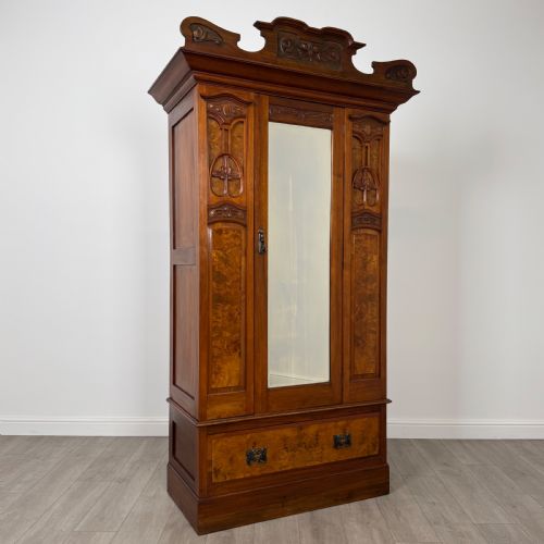 ANTIQUE 20TH CENTURY ART NOUVEAU STYLE WARDROBE IN BURR WALNUT - ADDITIONAL PHOTO 17