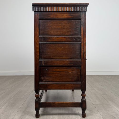 ANTIQUE 20TH CENTURY GOOD QUALITY FITTED CUPBOARD IN OAK - ADDITIONAL PHOTO 8