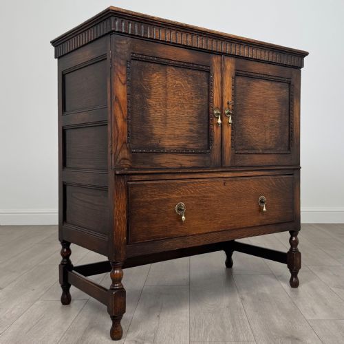 ANTIQUE 20TH CENTURY GOOD QUALITY FITTED CUPBOARD IN OAK - ADDITIONAL PHOTO 9