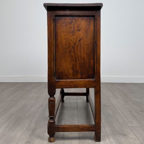 ANTIQUE 20TH CENTURY GOOD QUALITY SMALL OAK SIDEBOARD - ADDITIONAL PHOTO 3