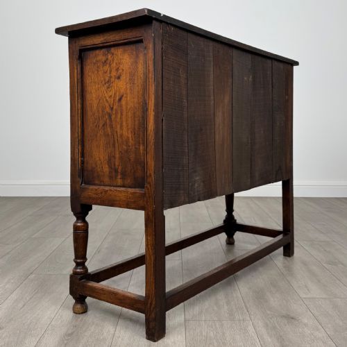 ANTIQUE 20TH CENTURY GOOD QUALITY SMALL OAK SIDEBOARD - ADDITIONAL PHOTO 4