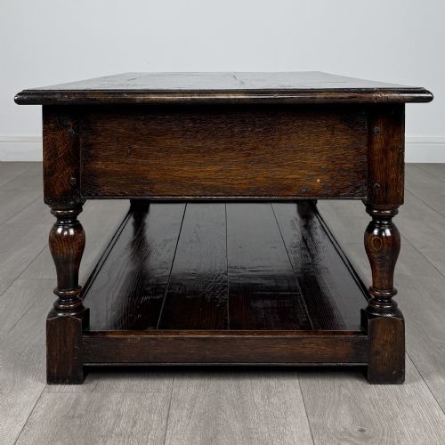 ANTIQUE 20TH CENTURY FINE QUALITY OAK COFFEE TABLE - ADDITIONAL PHOTO 2