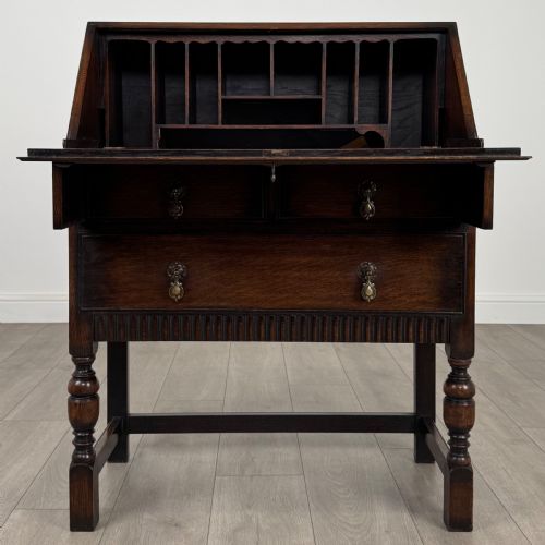 ANTIQUE 20TH CENTURY GOOD QUALITY BUREAU IN OAK - ADDITIONAL PHOTO 1