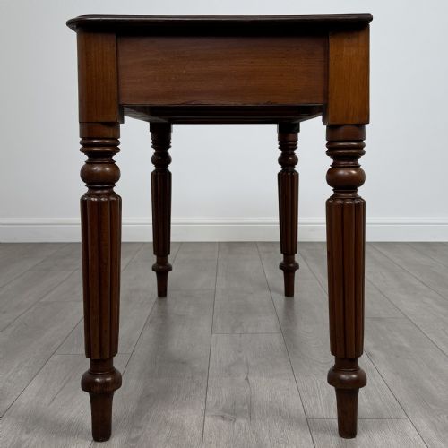 ANTIQUE 19TH CENTURY WRITING TABLE IN MAHOGANY - ADDITIONAL PHOTO 2