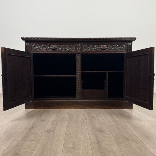 ANTIQUE 19TH CENTURY GOOD QUALITY CARVED OAK SIDEBOARD - ADDITIONAL PHOTO 1