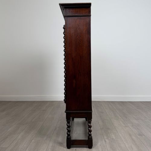 ANTIQUE 19TH CENTURY FINE QUALITY DISPLAY CABINET IN OAK - ADDITIONAL PHOTO 5