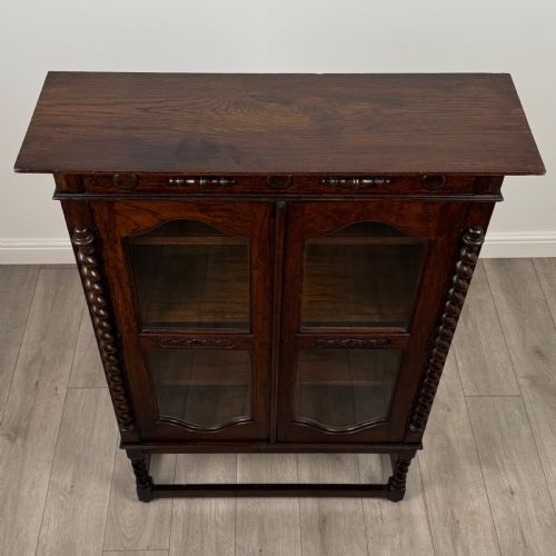 ANTIQUE 19TH CENTURY FINE QUALITY DISPLAY CABINET IN OAK - ADDITIONAL PHOTO 11