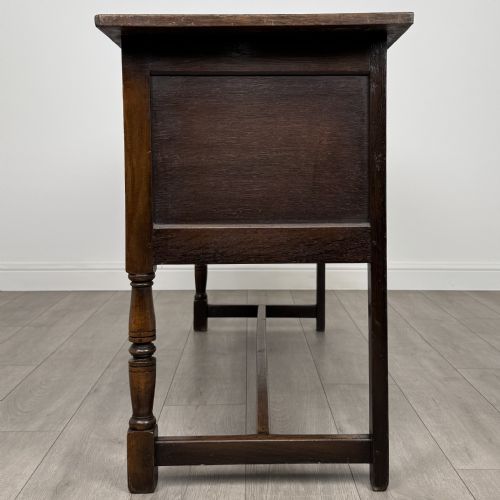ANTIQUE 20TH CENTURY SIDEBOARD IN OAK - ADDITIONAL PHOTO 3