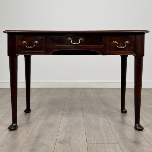 antique 18th century quality writing table in mahogany - CATEGORY: ANTIQUE TABLES - DATED GEORGIAN