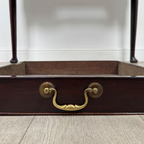ANTIQUE 18TH CENTURY QUALITY WRITING TABLE IN MAHOGANY - ADDITIONAL PHOTO 10