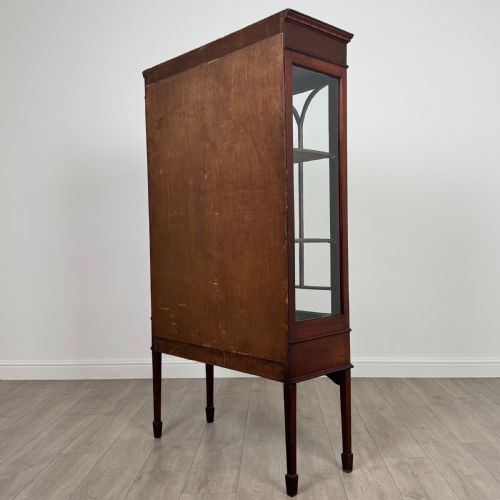 ANTIQUE 20TH CENTURY INLAID DISPLAY CABINET IN MAHOGANY - ADDITIONAL PHOTO 7