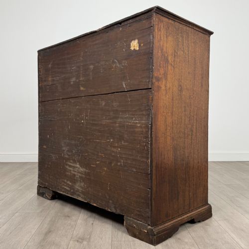 ANTIQUE 18TH CENTURY CHEST OF DRAWERS IN OAK - ADDITIONAL PHOTO 5