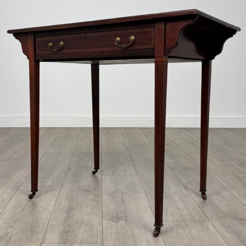 ANTIQUE 19TH CENTURY SMALL INLAID WRITING TABLE IN MAHOGANY - ADDITIONAL PHOTO 1