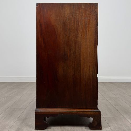 ANTIQUE 18TH CENTURY FINE QUALITY CHEST OF DRAWERS IN MAHOGANY - ADDITIONAL PHOTO 6