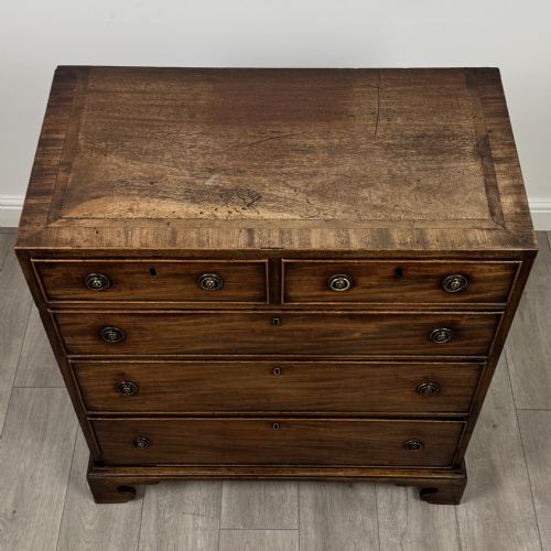ANTIQUE 18TH CENTURY FINE QUALITY CHEST OF DRAWERS IN MAHOGANY - ADDITIONAL PHOTO 8