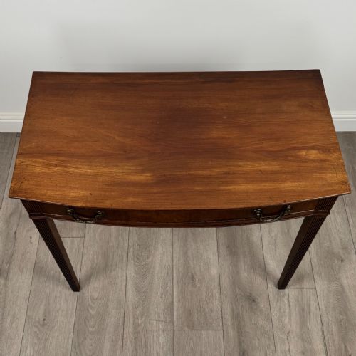 ANTIQUE 19TH CENTURY BOW FRONT WRITING TABLE IN MAHOGANY - ADDITIONAL PHOTO 8