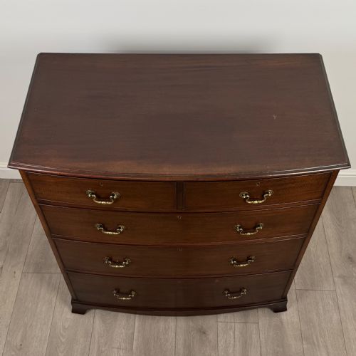 ANTIQUE 19TH CENTURY BOW FRONT CHEST OF DRAWERS IN MAHOGANY - ADDITIONAL PHOTO 8