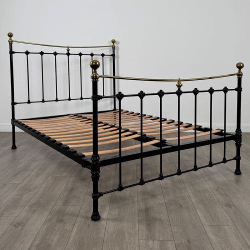 VINTAGE 20TH CENTURY BRASS AND IRON KING SIZE BED - ADDITIONAL PHOTO 1