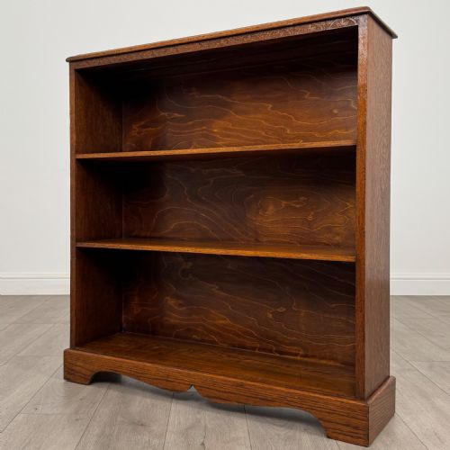 ANTIQUE 20TH CENTURY OPEN BOOKCASE IN OAK - ADDITIONAL PHOTO 2