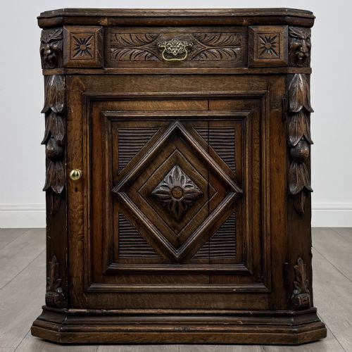 antique 19th century small carved oak corner cabinet - CATEGORY: ANTIQUE CUPBOARDS - DATED VICTORIAN