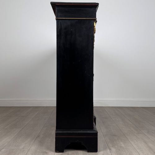 ANTIQUE 19TH CENTURY EBONISED CREDENZA OF FINEST QUALITY - ADDITIONAL PHOTO 8