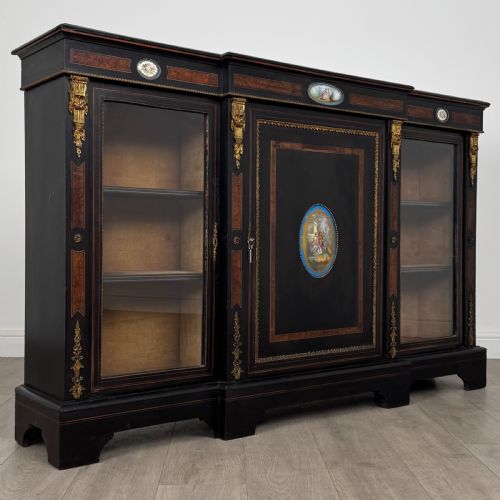 ANTIQUE 19TH CENTURY EBONISED CREDENZA OF FINEST QUALITY - ADDITIONAL PHOTO 9