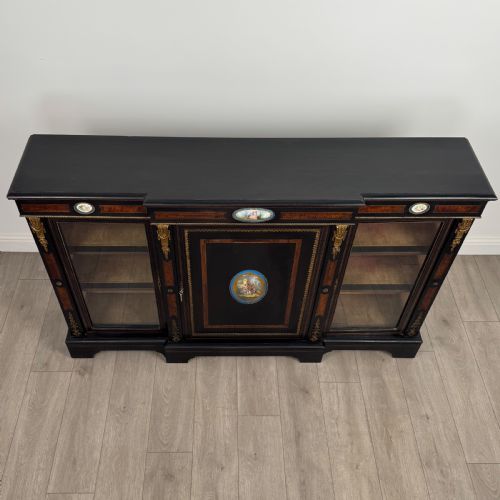 ANTIQUE 19TH CENTURY EBONISED CREDENZA OF FINEST QUALITY - ADDITIONAL PHOTO 10