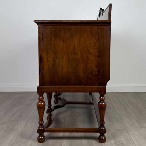 ANTIQUE 20TH CENTURY JACOBEAN REVIVAL STYLE SIDEBOARD - ADDITIONAL PHOTO 4