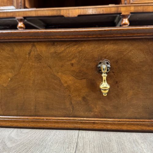 ANTIQUE 20TH CENTURY JACOBEAN REVIVAL STYLE SIDEBOARD - ADDITIONAL PHOTO 11