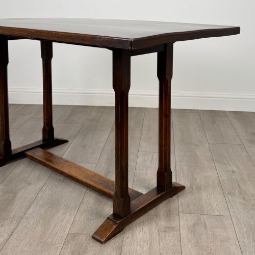 ANTIQUE 20TH CENTURY SMALL OAK DINING TABLE - ADDITIONAL PHOTO 4
