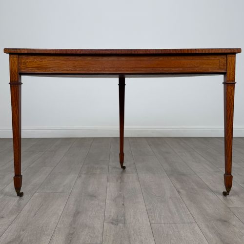 ANTIQUE 19TH CENTURY DEMILUNE SIDE TABLE IN SATINWOOD - ADDITIONAL PHOTO 4