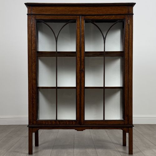 ANTIQUE 20TH CENTURY GOOD QUALITY DISPLAY CABINET IN OAK - ADDITIONAL PHOTO 1