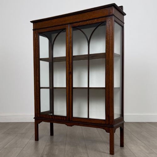 ANTIQUE 20TH CENTURY GOOD QUALITY DISPLAY CABINET IN OAK - ADDITIONAL PHOTO 3