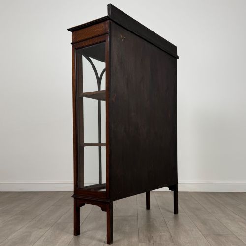 ANTIQUE 20TH CENTURY GOOD QUALITY DISPLAY CABINET IN OAK - ADDITIONAL PHOTO 5