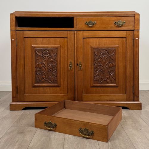 ANTIQUE 20TH CENTURY CARVED SIDEBOARD IN WALNUT - ADDITIONAL PHOTO 10