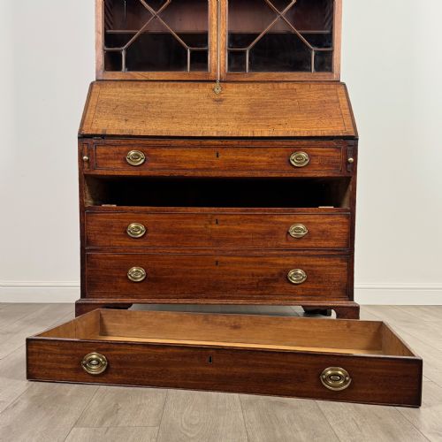 ANTIQUE 18TH CENTURY FINE QUALITY BUREAU BOOKCASE IN MAHOGANY - ADDITIONAL PHOTO 11