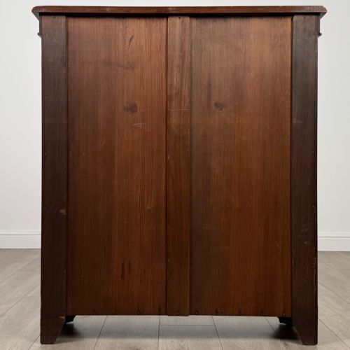 ANTIQUE 20TH CENTURY GOOD QUALITY DISPLAY CABINET IN WALNUT - ADDITIONAL PHOTO 6