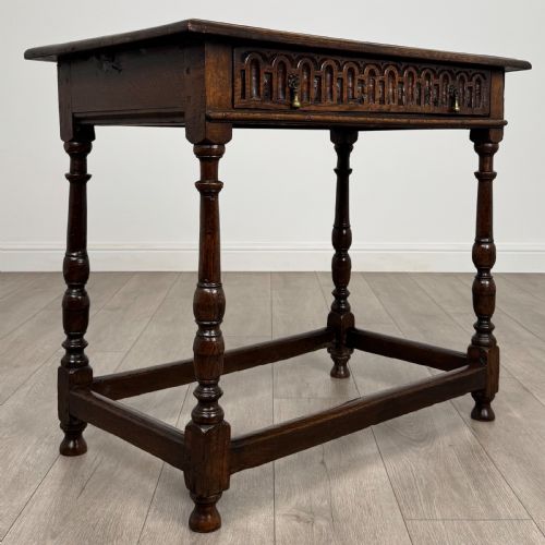 ANTIQUE 18TH CENTURY FINE QUALITY SIDE TABLE IN OAK - ADDITIONAL PHOTO 7