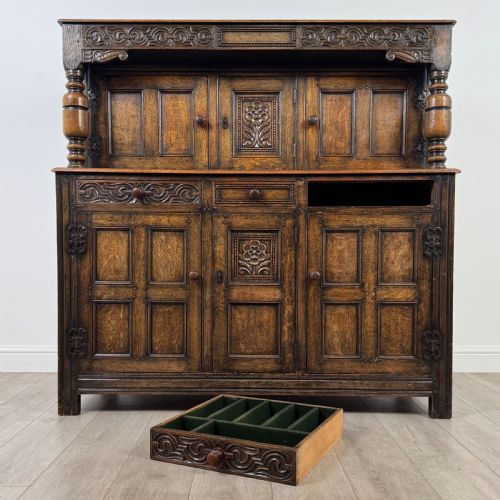 ANTIQUE 20TH CENTURY FINE QUALITY COURT CUPBOARD IN OAK - ADDITIONAL PHOTO 10