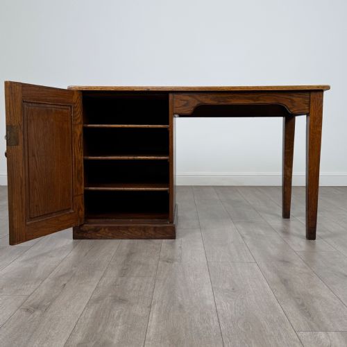 ANTIQUE 20TH CENTURY GOOD QUALITY DESK IN OAK - ADDITIONAL PHOTO 1
