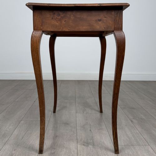 ANTIQUE 20TH CENTURY FRENCH SIDE TABLE IN OAK - ADDITIONAL PHOTO 2