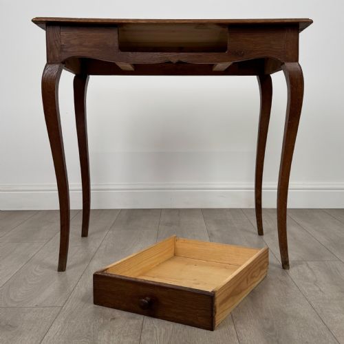 ANTIQUE 20TH CENTURY FRENCH SIDE TABLE IN OAK - ADDITIONAL PHOTO 9