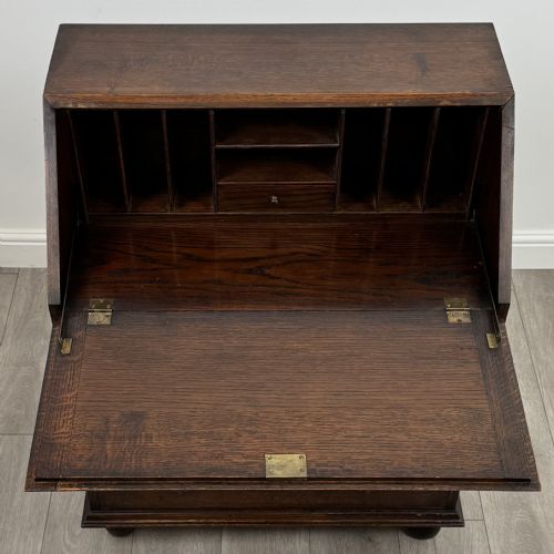 ANTIQUE 20TH CENTURY GOOD QUALITY OAK BUREAU - ADDITIONAL PHOTO 9